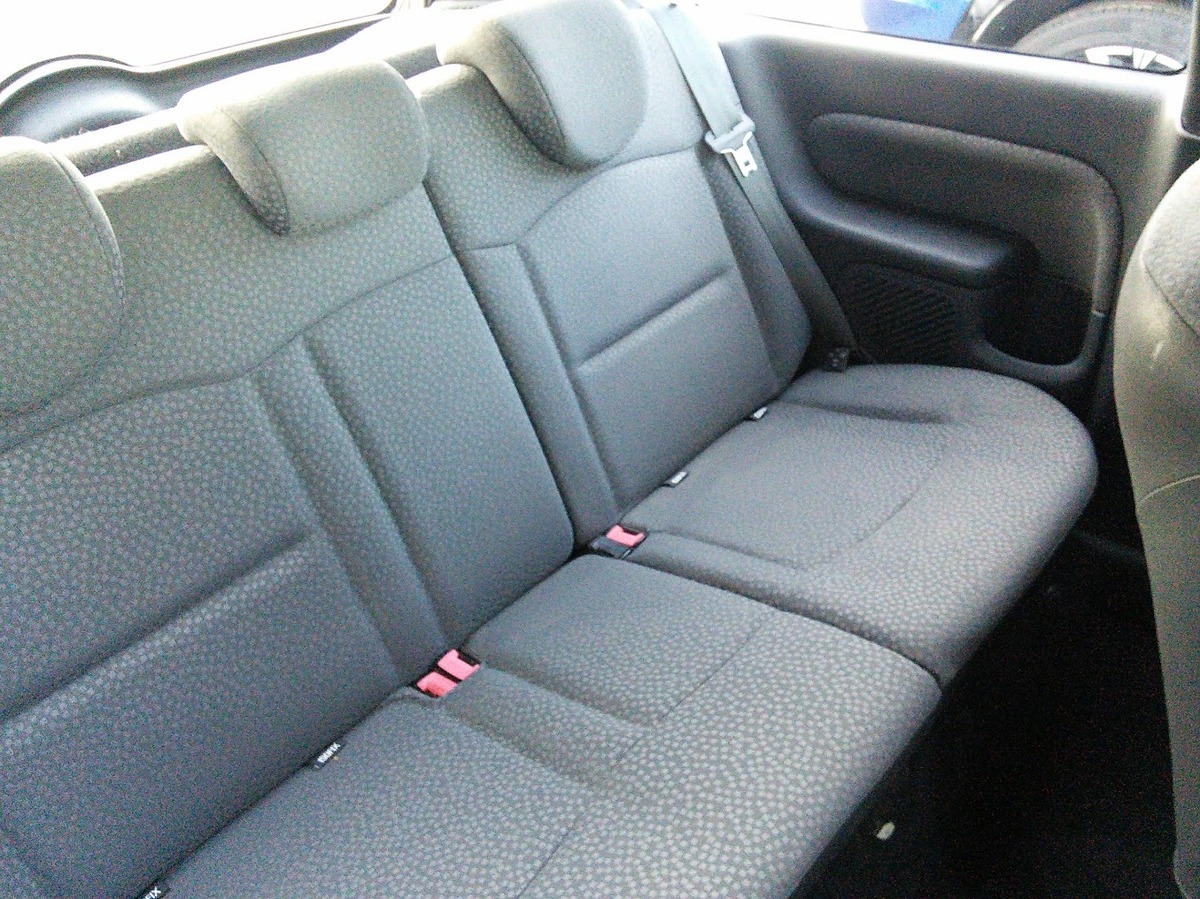 RENAULT Clio 1.2 75 Authentique DISTRIBUTION NEUVE