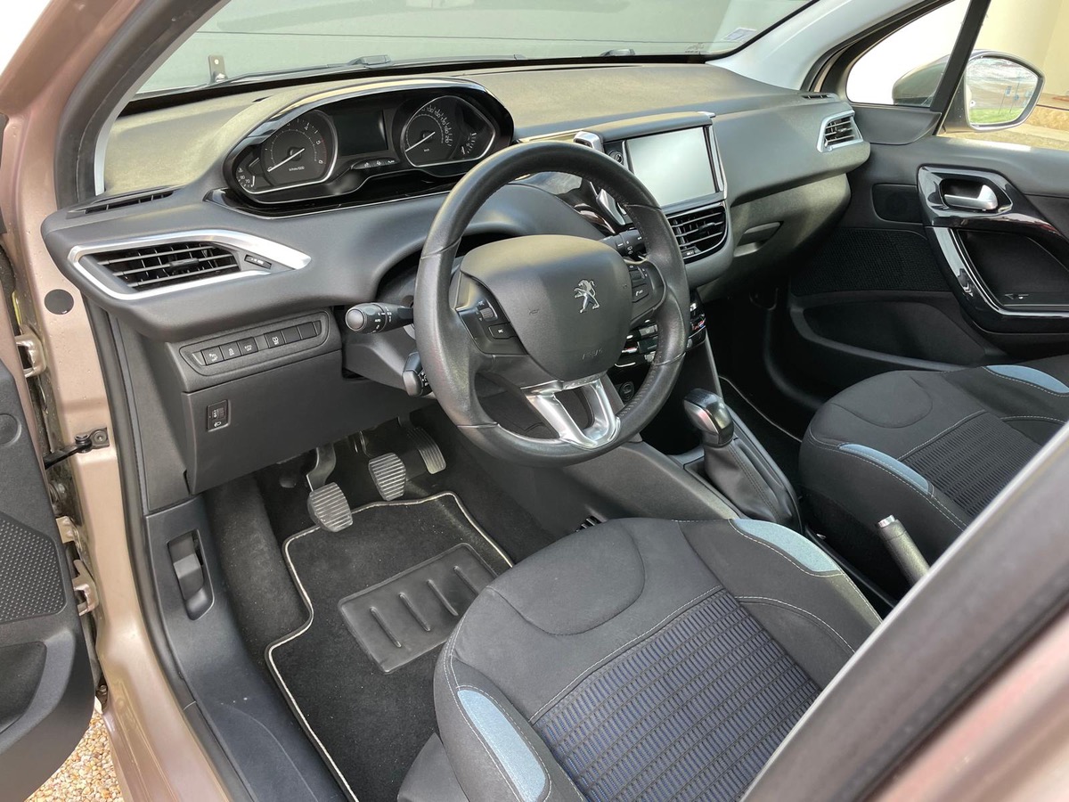 Peugeot 208 1.6 eHDi Allure