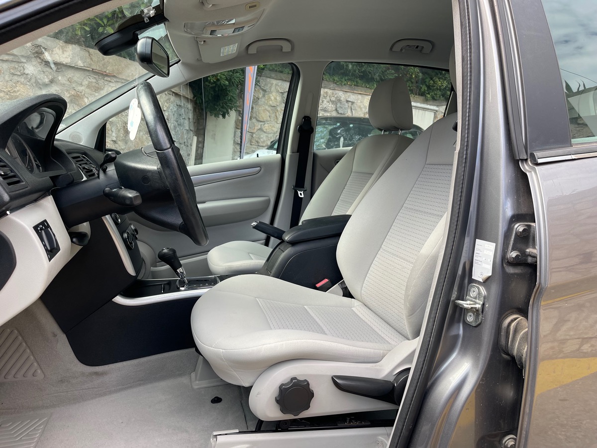 Mercedes Benz CLASSE B 180 CDI 2.0 109 CV  Phase 2 / Boite Auto / Km réel / 5 Portes / CLIM