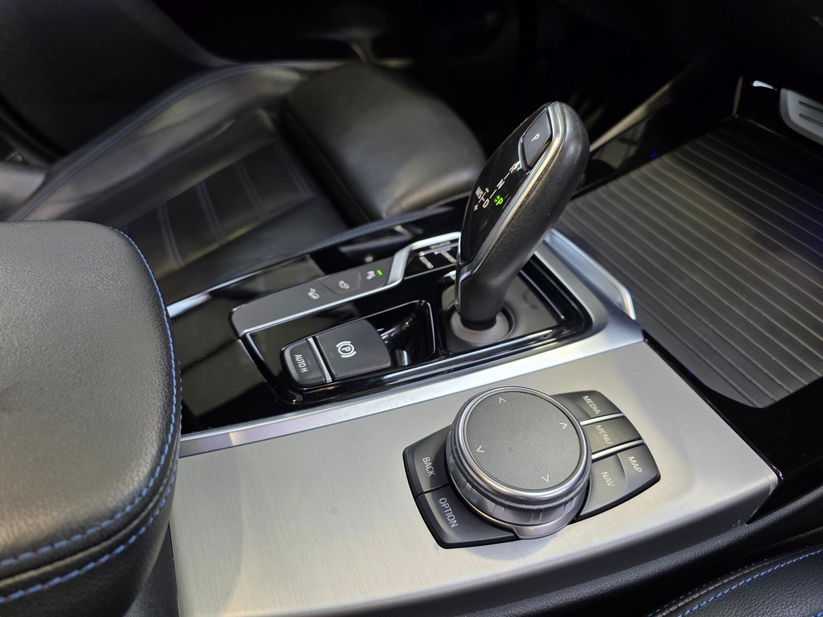 Bmw X3 3.0 M40IA 354 M40I TOIT PANO / HARMAN / CAM / ATTELAGE