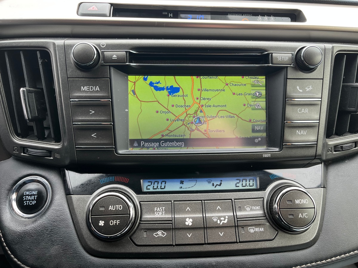 Toyota RAV4 2.2 D-4D 4WD 150 ch LIFE EDITION