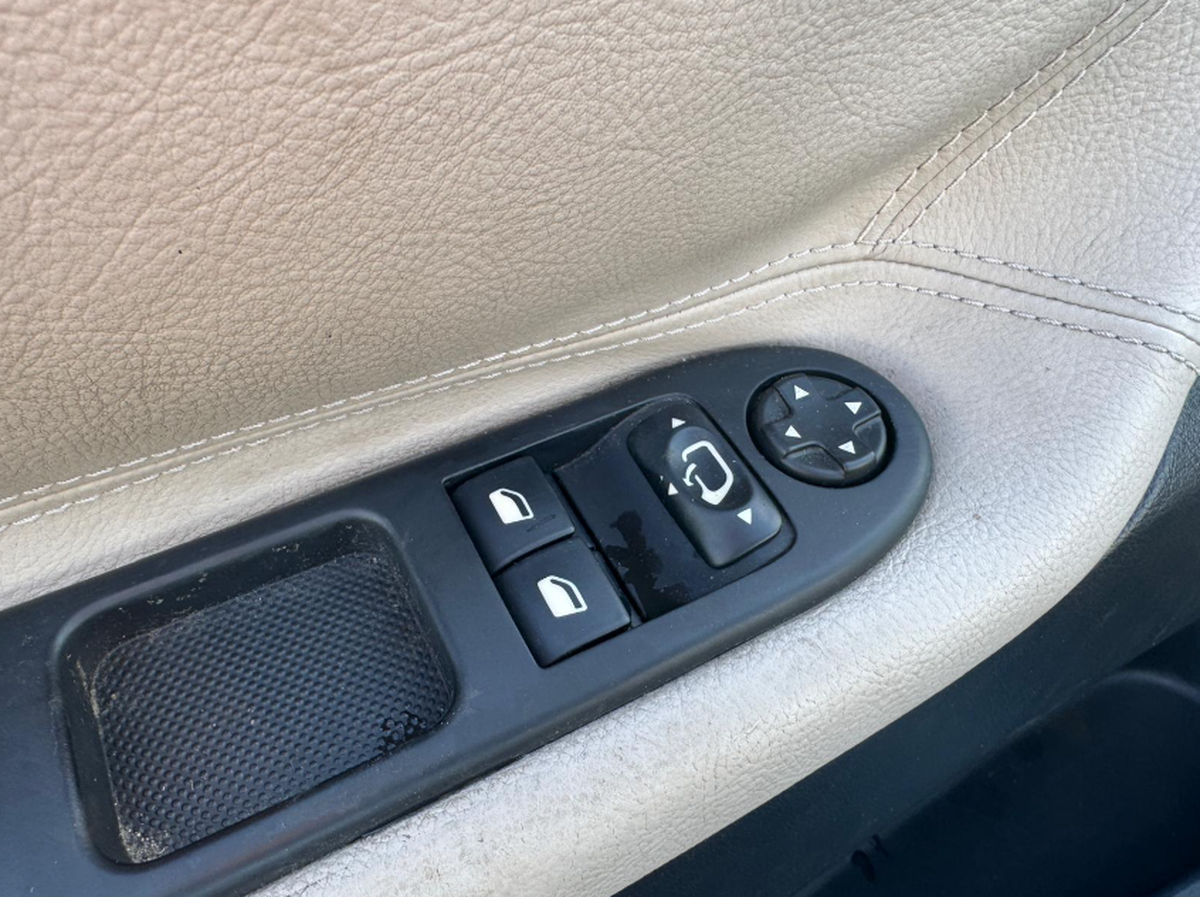 Peugeot 207 1.6 THP 150 ch BVM