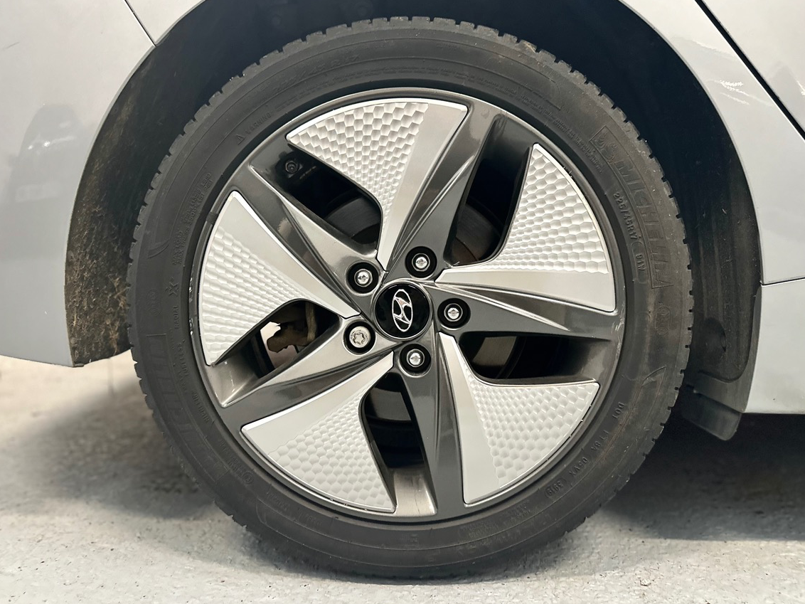 Hyundai Ioniq 1.6 HYBRID 141 CREATIVE