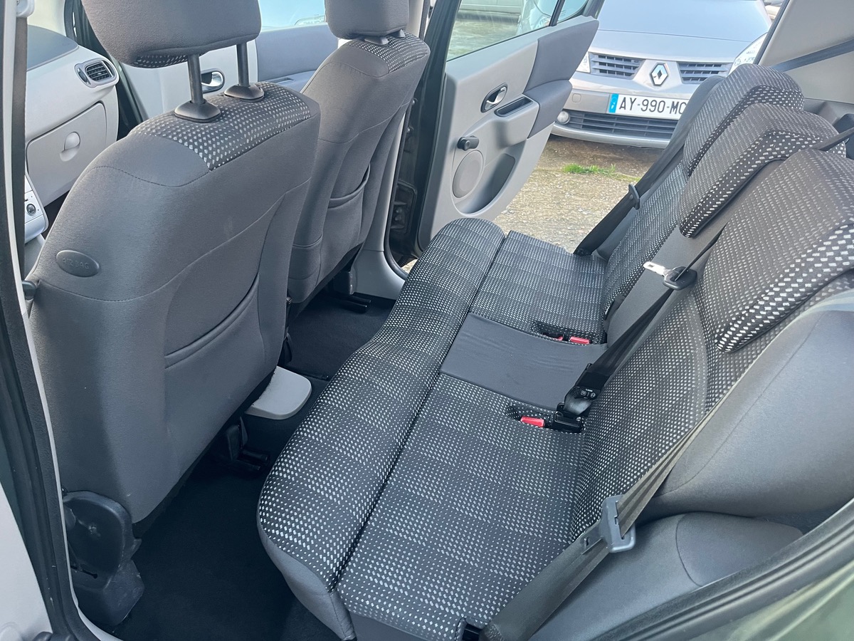 RENAULT Modus 1.5 dci 85 CH 165921KM