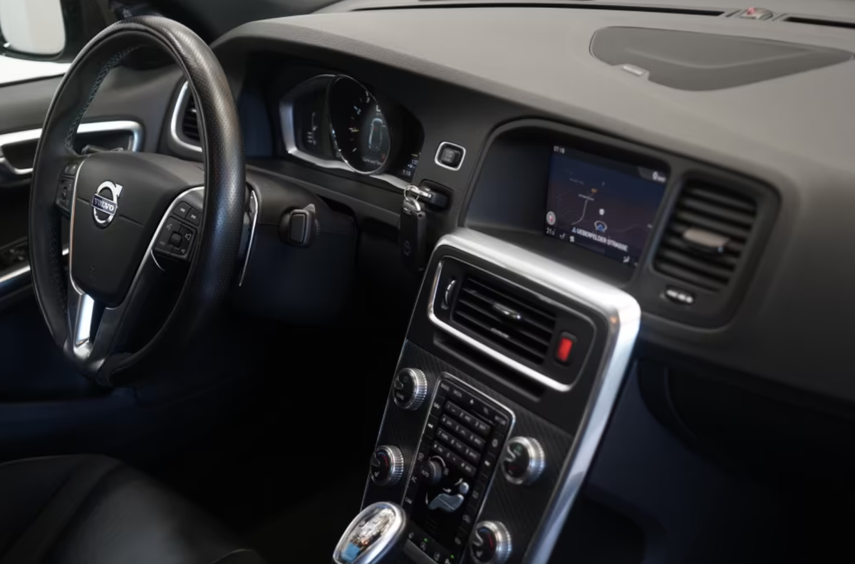 Volvo S60 II T6 AWD 367ch Polestar Geartronic/VO Allemand/Malus 3000e