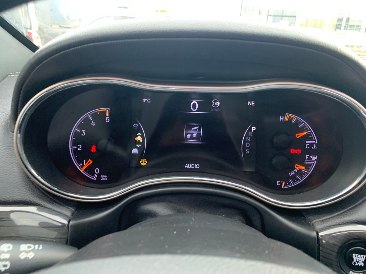 Jeep Grand Cherokee 250 ch | Overland | Toit ouvrant panoramique | Caméra de recul | Attelage