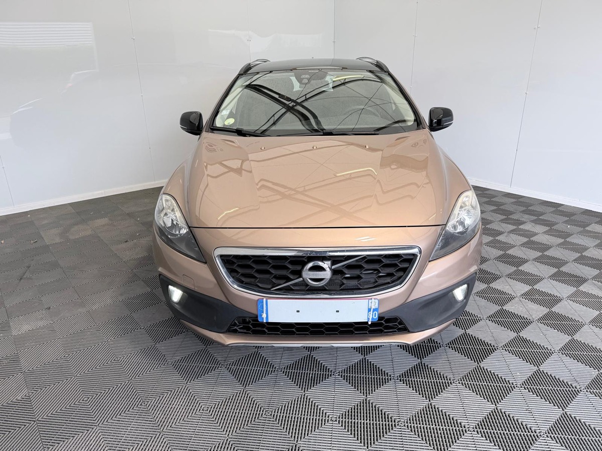 Volvo V40 Cross Country 1.6 D2  115  Momentum Première main