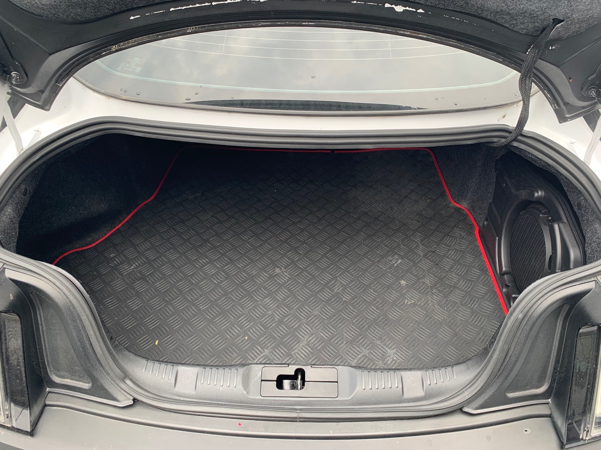 Ford Mustang FASTBACK V8 GT | Sellerie cuir | Sièges chauffants et climatisés | Housse de Protection
