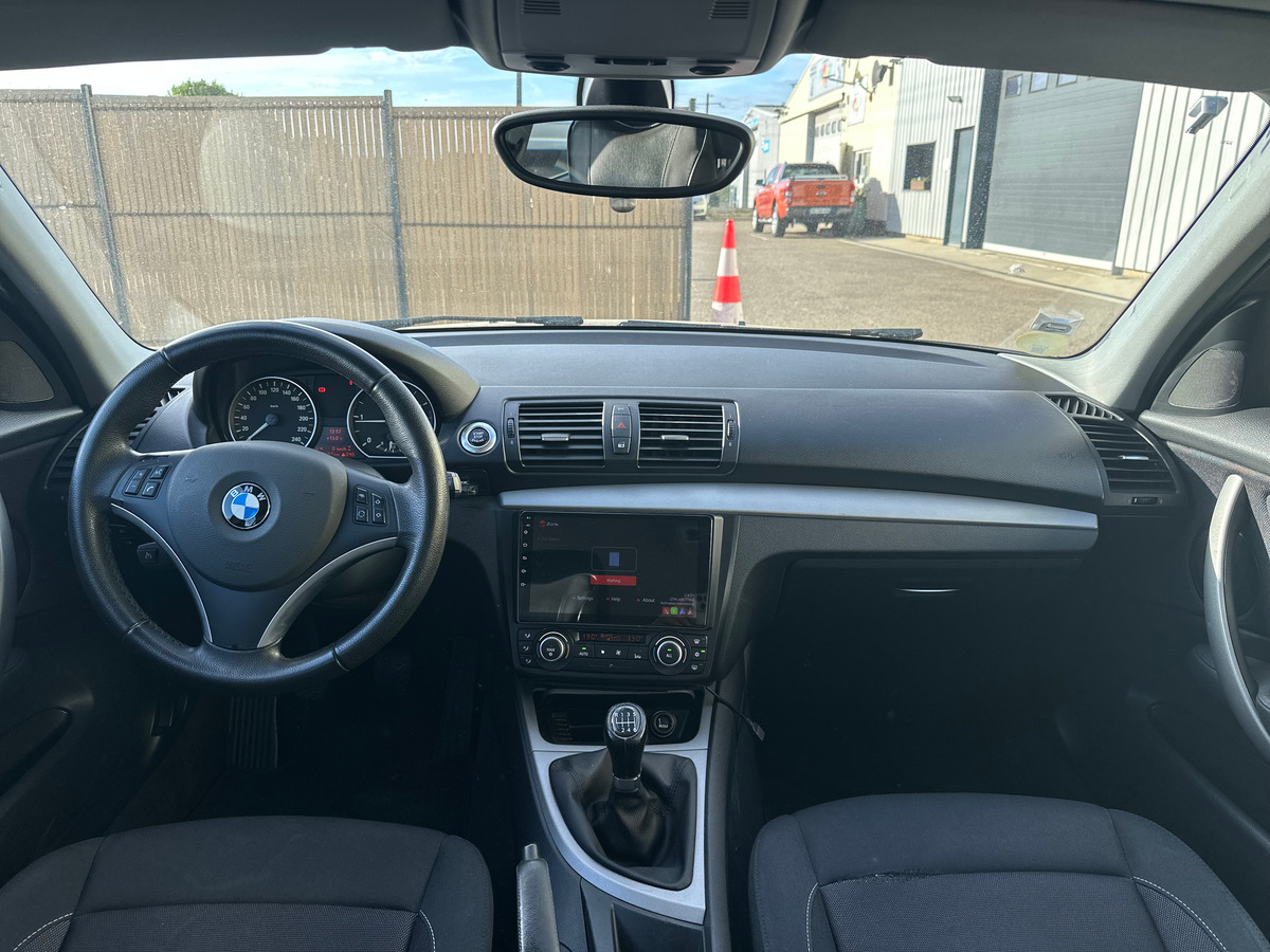 Bmw Série 1 LCI 118d 2.0 d 143 cv CLIMATISATION AUTO - CAMERA DE RECUL - CARPLAY