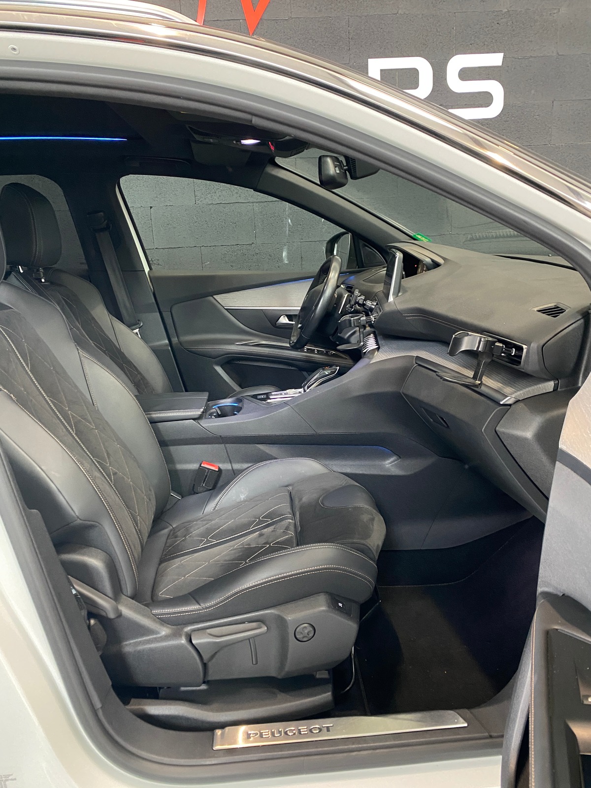 Peugeot 3008 2.0 HDi 180 S&S GT EAT6