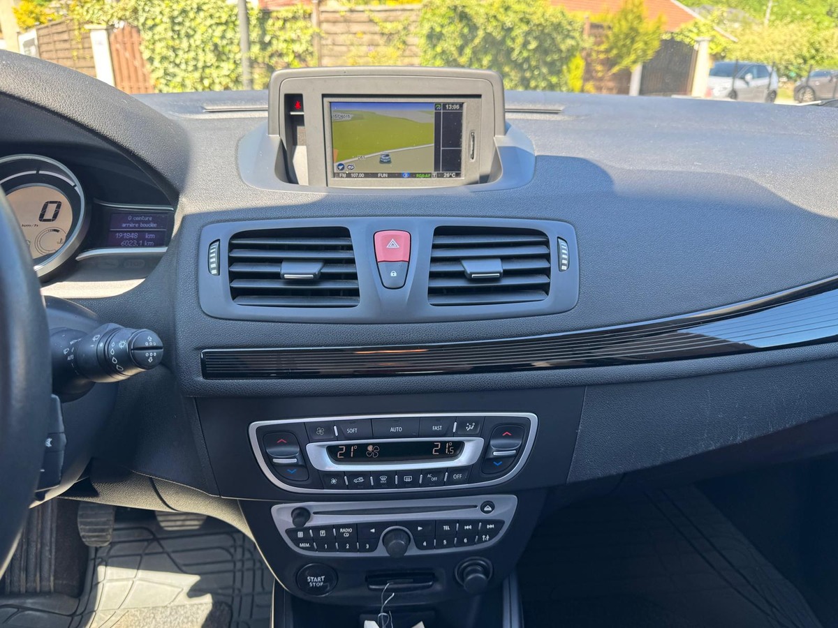 RENAULT Megane III 1.5 DCI 110CH EXPRESSION