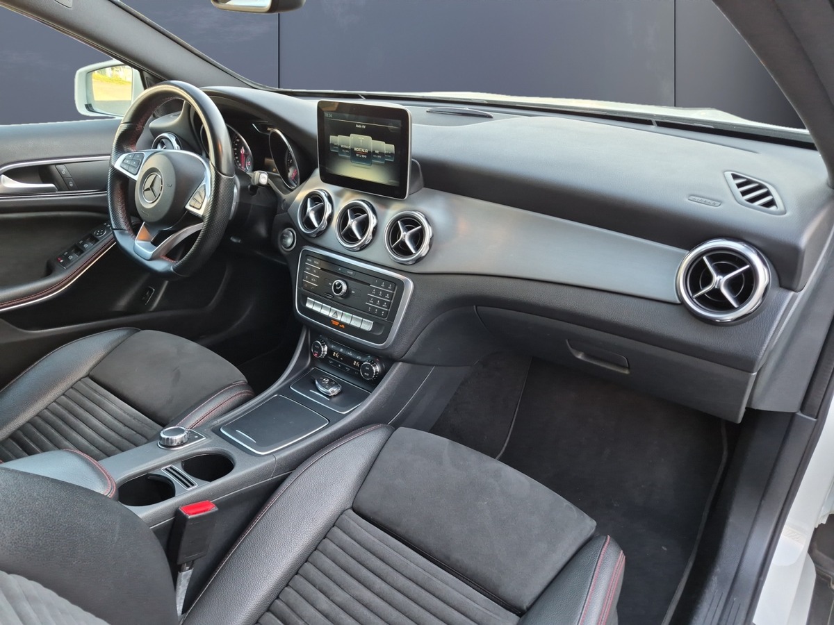 Mercedes-Benz Classe GLA 2.2 200 Cdi 135 Fascination 7g-dct