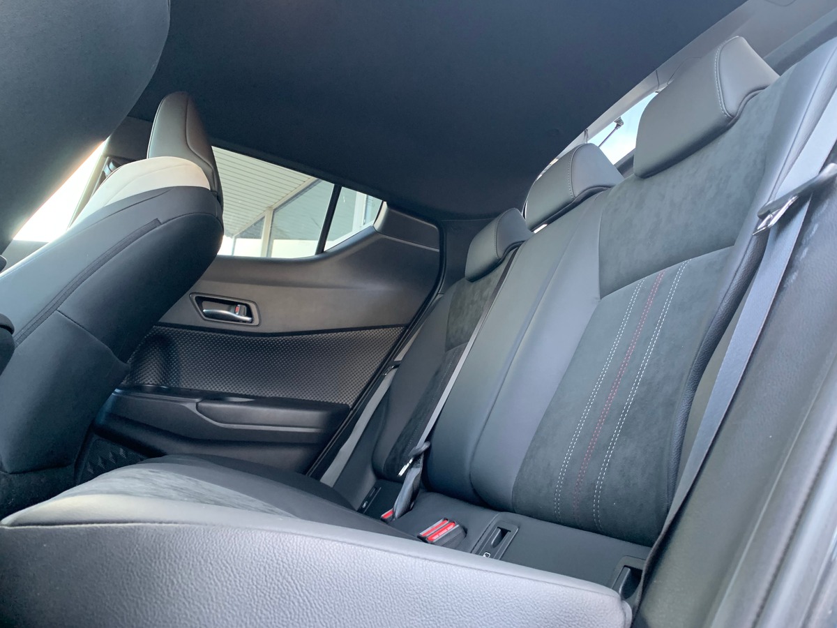 Toyota C-HR 122 ch | GR SPORT | Régulateur de vitesse adaptatif | Caméra de recul