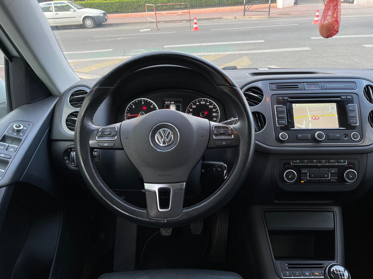 Volkswagen Tiguan 2.0tdi Phase 2 110CV CARAT/TOIT