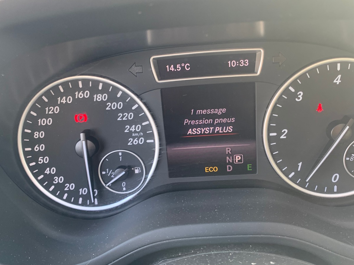 Mercedes-Benz Classe B 136 | Sport | Toit panoramique | Caméra recul | Régulateur | GPS | Attelage