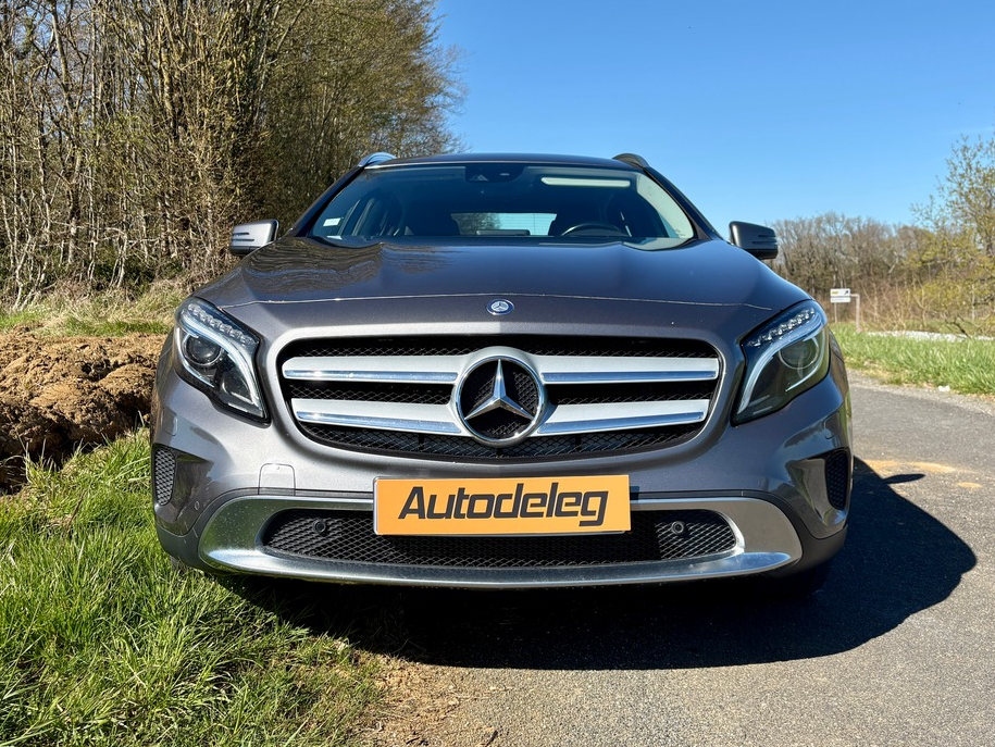 Mercedes Benz GLA 200 SENSATION 156CH