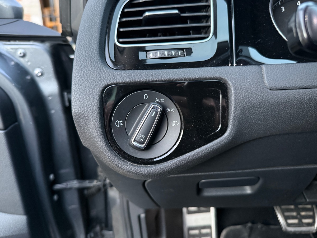 Volkswagen Golf 1.5 TSI R-LINE - STAGE 1