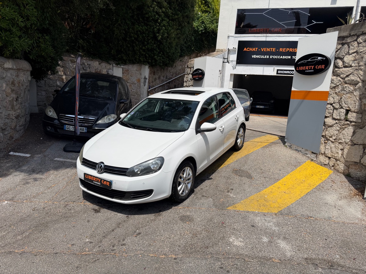 Volkswagen Golf 1.4  TSI 122 CV / Toit Ouvrant / DSG7 / 5 Portes / Clim / Radar AVT ARR