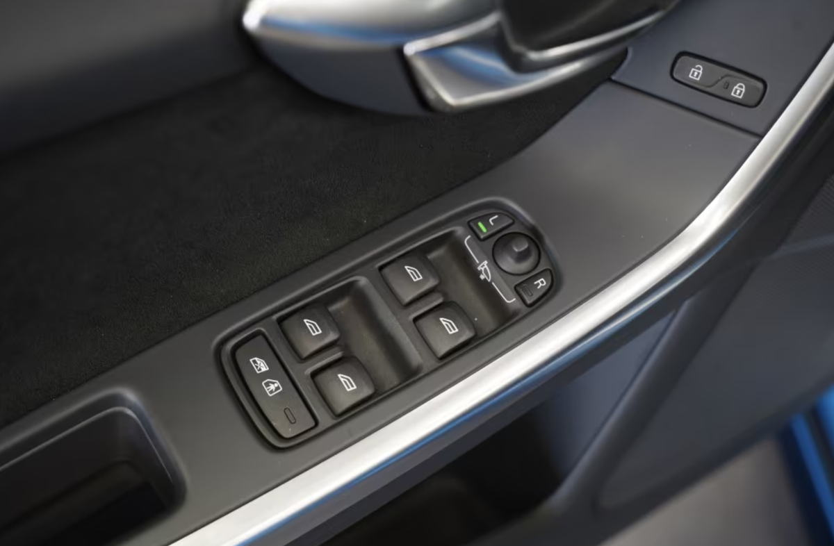 Volvo S60 II T6 AWD 367ch Polestar Geartronic/VO Allemand/Malus 3000e