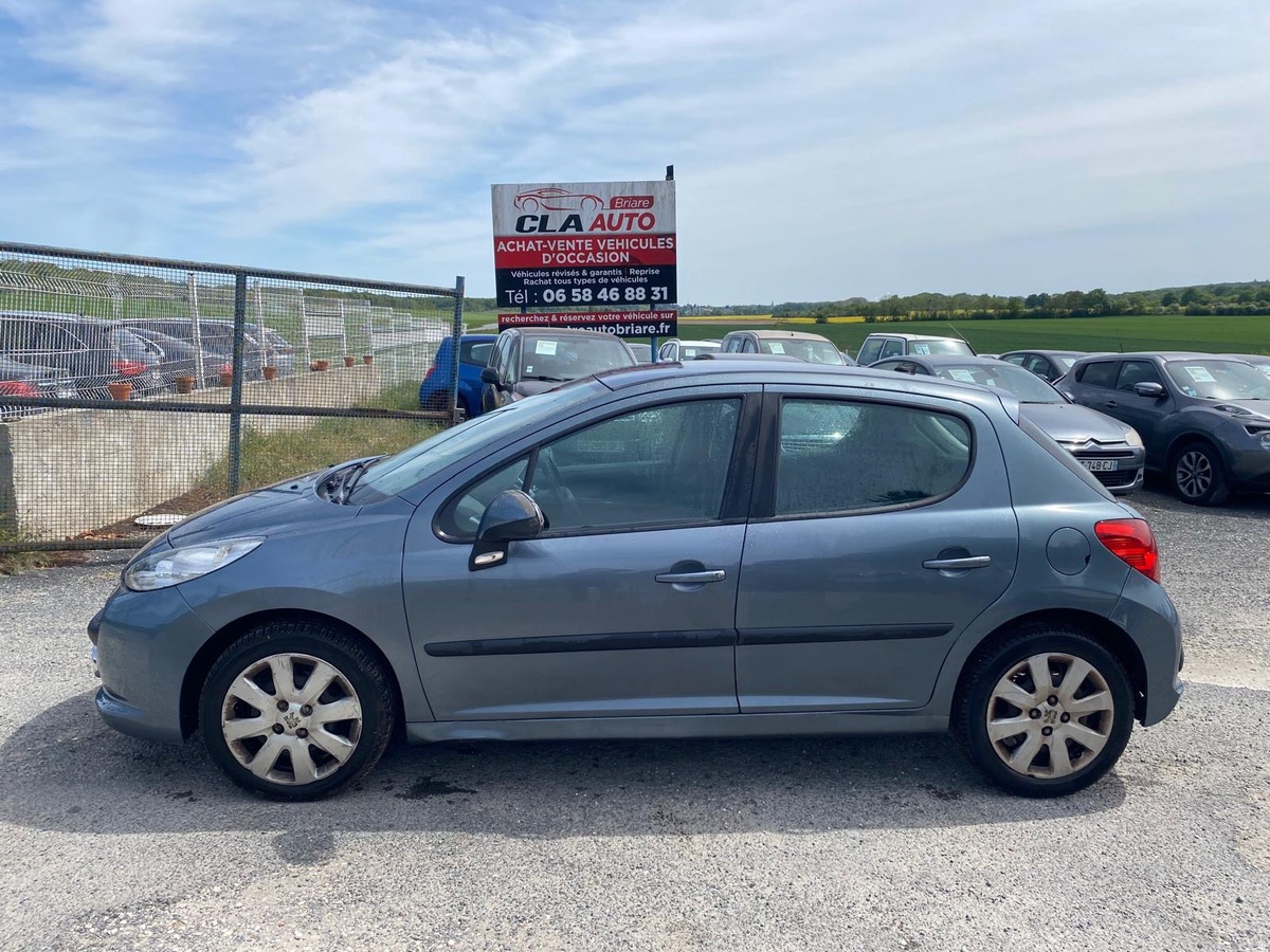 Peugeot 207 1.6 hdi 90cv 1ere main 244055km