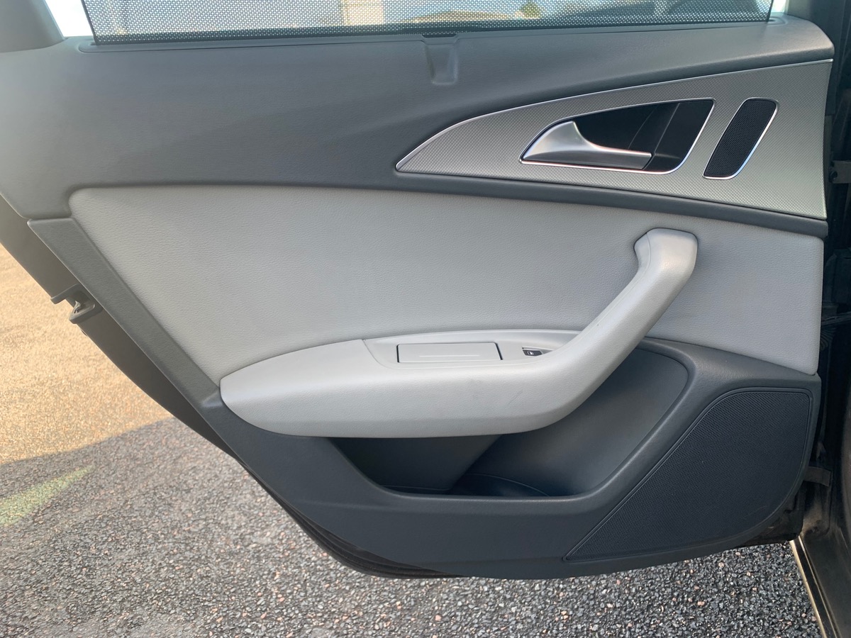 Audi A6 Avant 204 ch | V6 | Radar de stationnement avant arriére | Régulateur vitesse | GPS | Cuir