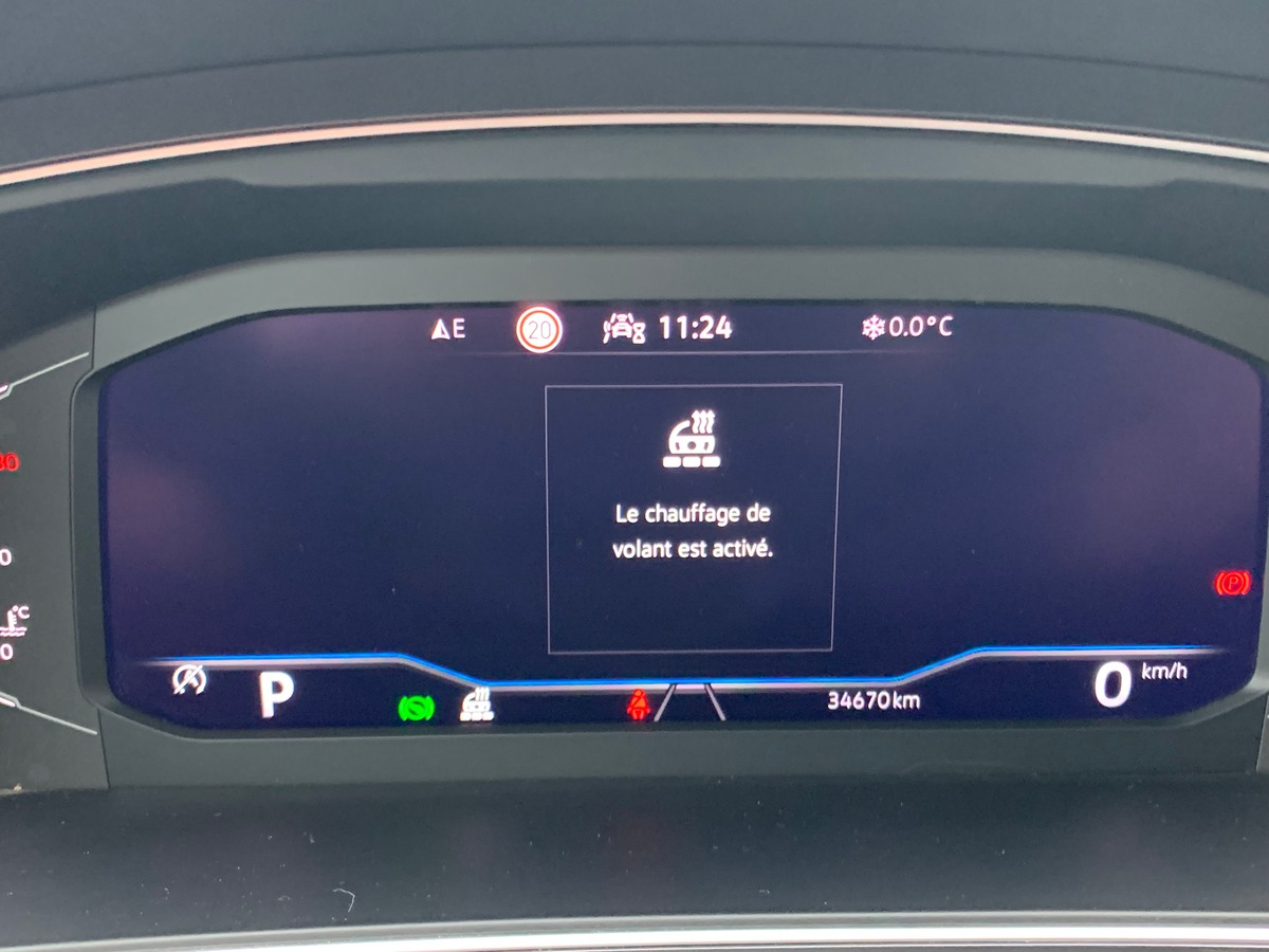 Volkswagen Tiguan 150 | ELEGANCE EXCLUSIVE | Toit ouvrant panoramique | Cuir | Caméra avant arriére