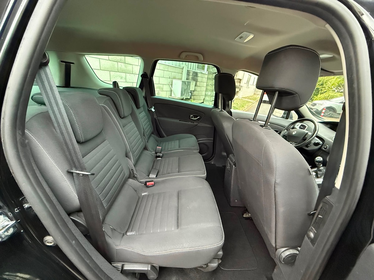 RENAULT Grand Scenic 1.5 DCI 110 CV LIMITED 7 place 1er mains garantie 6 mois