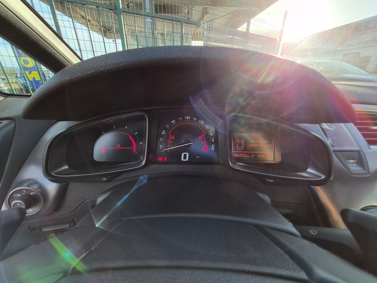 Citroën DS5 e-HDI 115 EXECUTIVE BMP6