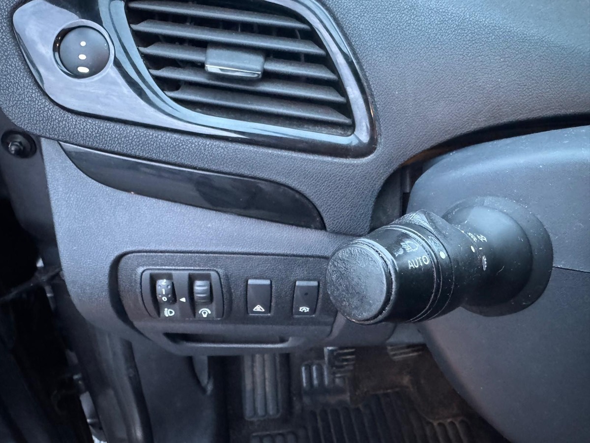 RENAULT Scenic 1.5 dCI 110cv Bose - Garantie