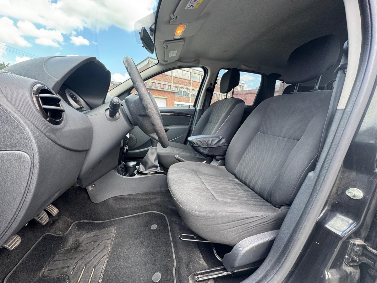 Dacia Duster 1.6 16V Bioéthanol 105cv 4X2 Lauréate - moteur à chaine - Garantie