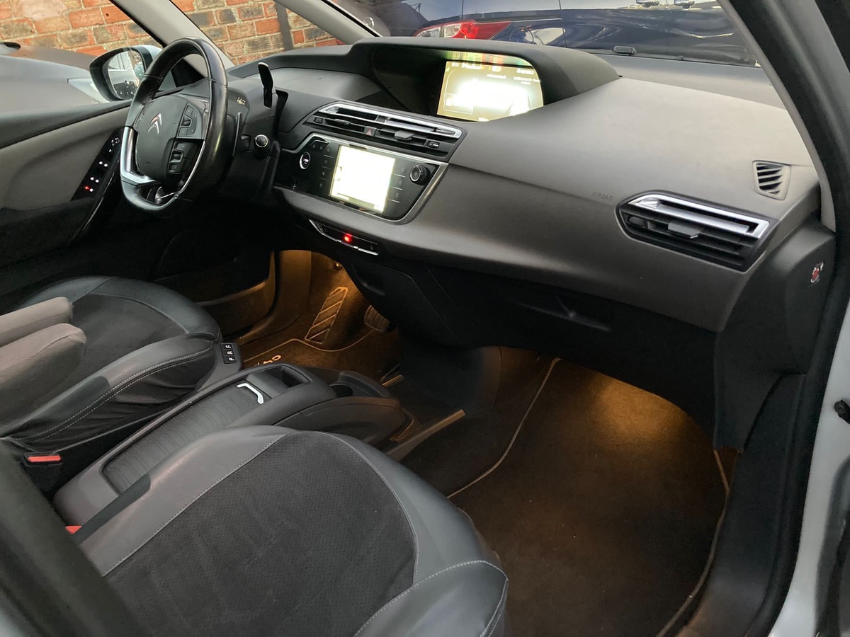 Citroën Grand C4 Picasso 1.6 e-HDI 115 CV exclusive 1er main 7 pl