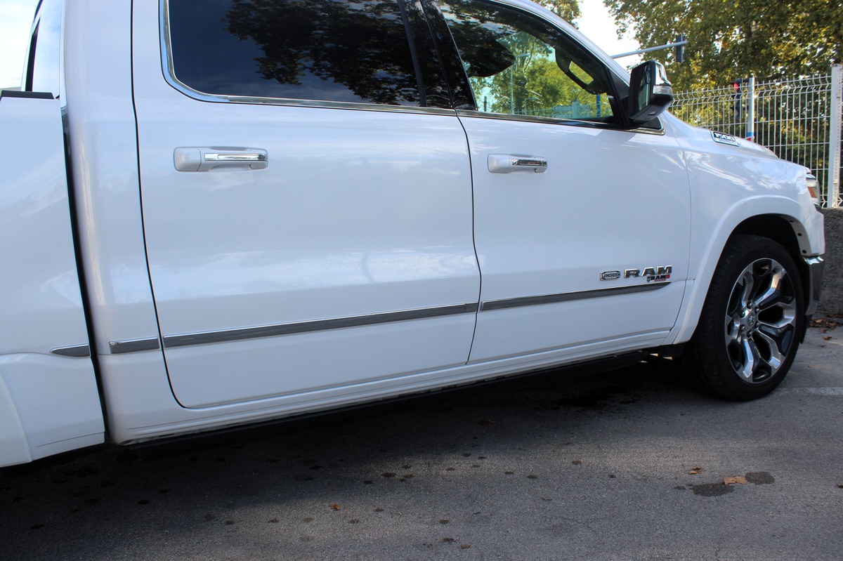 Dodge RAM CREW CAB 1500 5.7 V8 396 ch LARAMIE EDITION LONGHORN / RAM BOX / CARPLAY / ATTELAGE / E85