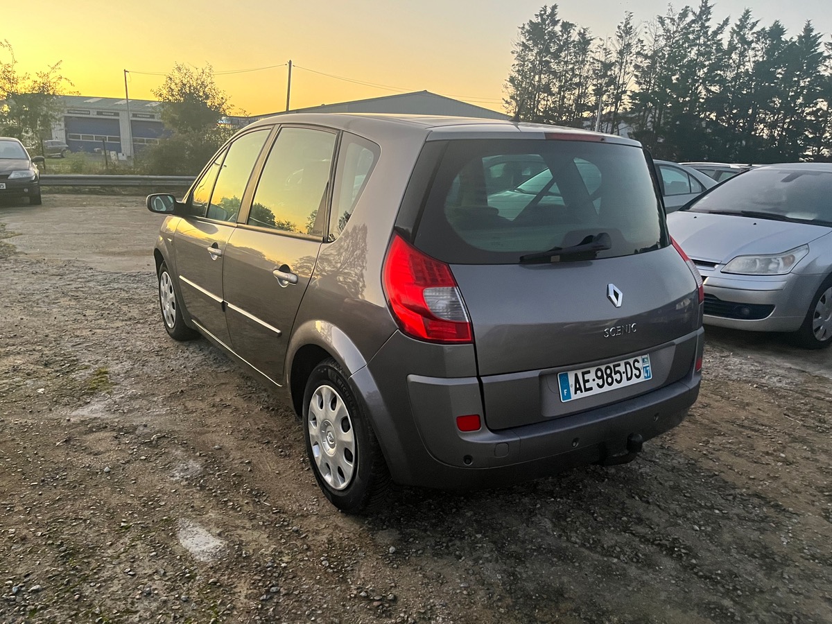 RENAULT Scenic 1.5 dci 168725KM