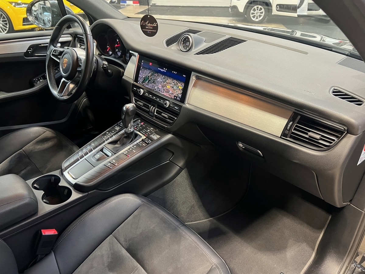 Porsche Macan (2) 2.0 245 PDK7