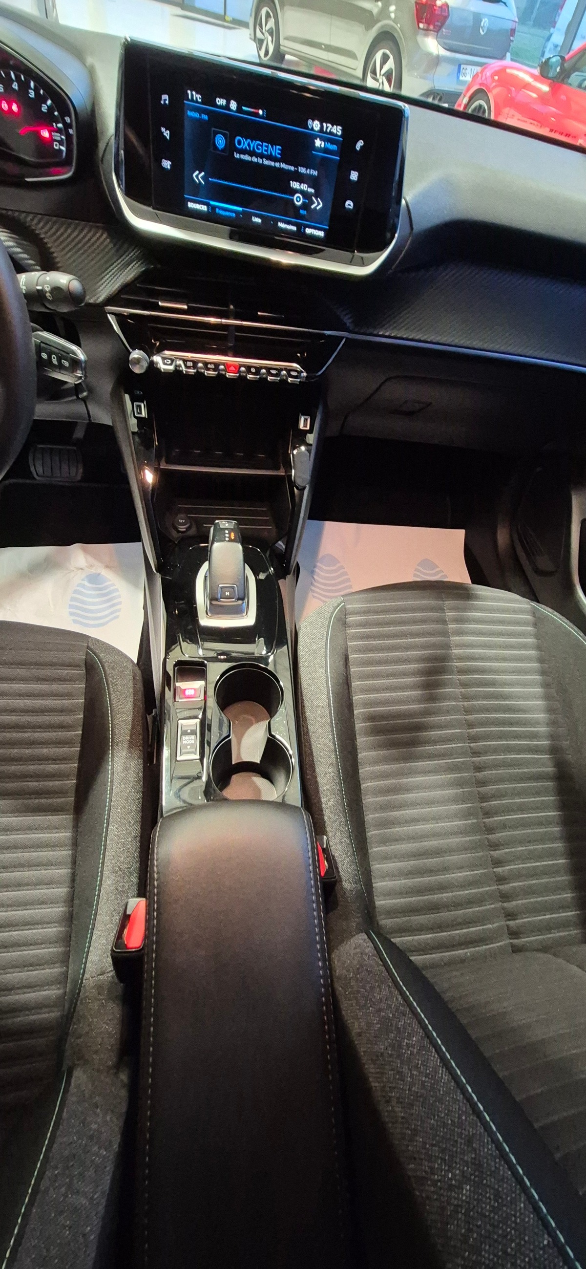 Peugeot 208 1.2 PURETECH 100 S&S EAT8