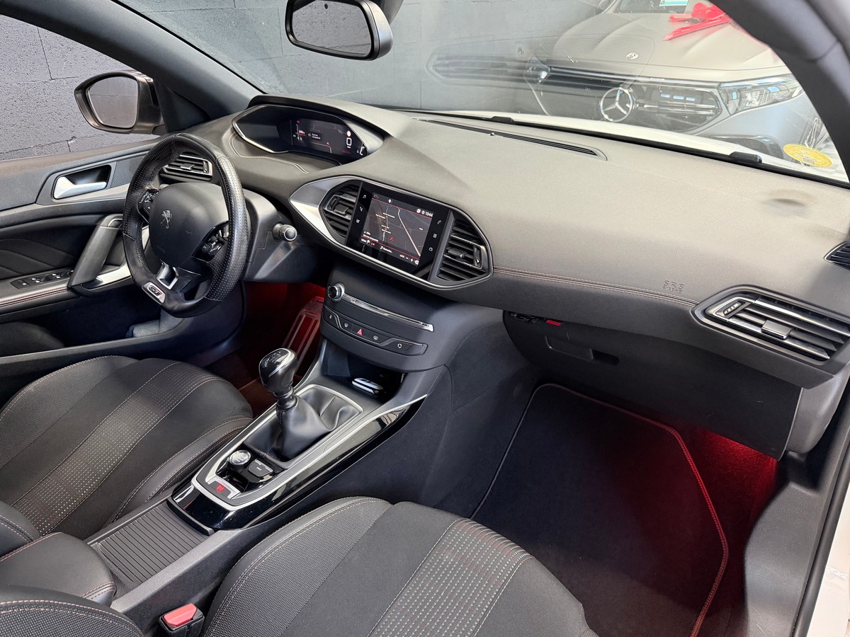 Peugeot 308 1.5 BLUEHDI 130 GT
