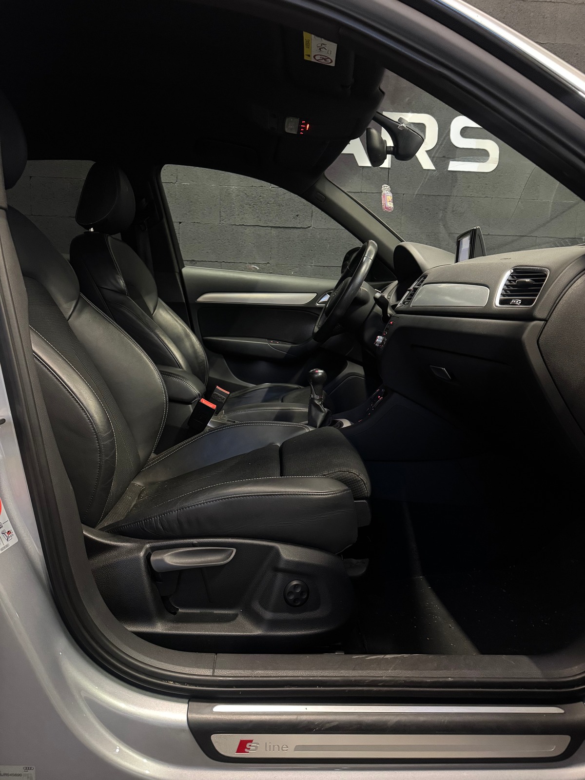 Audi Q3 2.0 TDI 120 MIDNIGHT SERIES SUIVI FULL AUDI