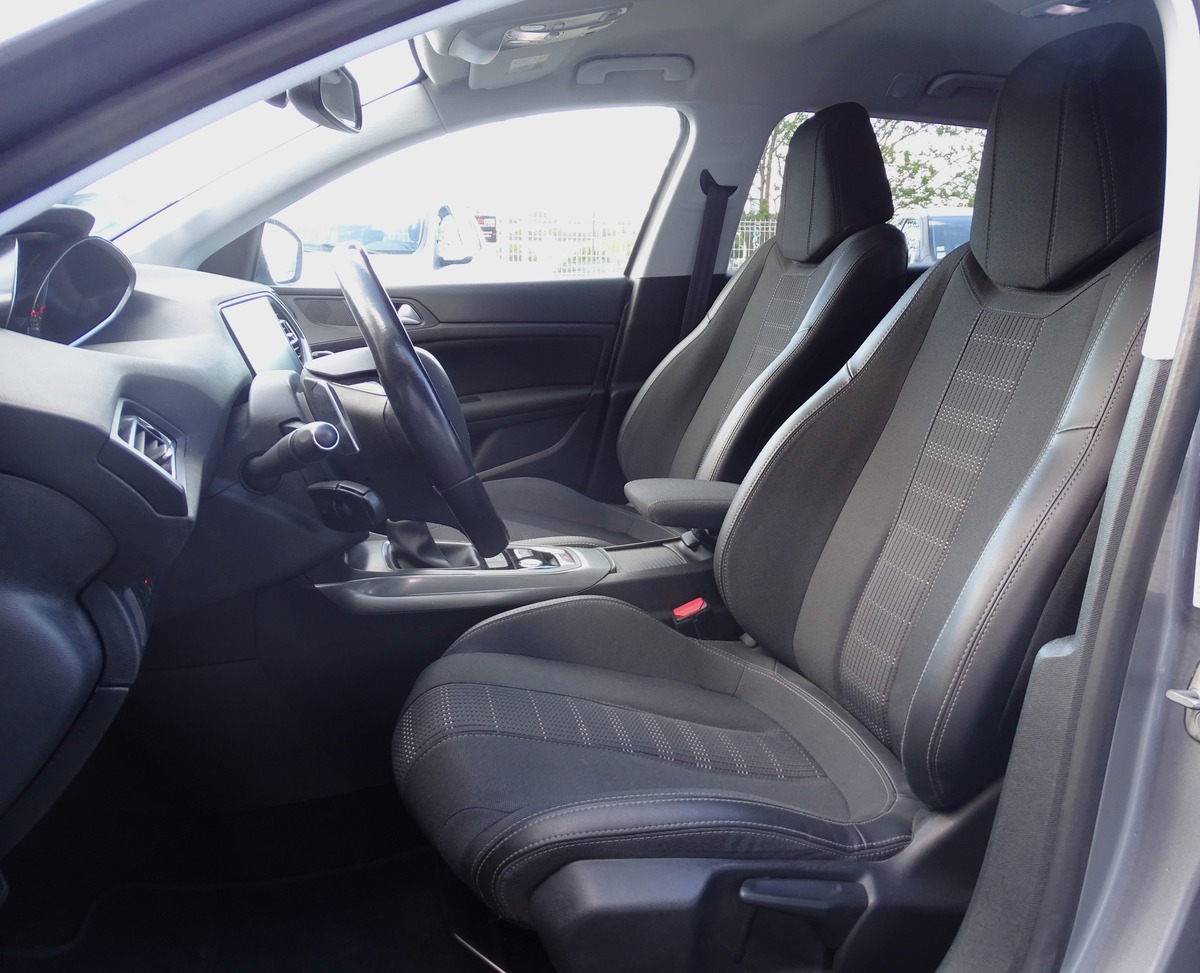 Peugeot 308 SW GENERATION-II SW 130 Ch ALLURE EAT BVA ( DISTRIBUTION OK / CARPLAY )