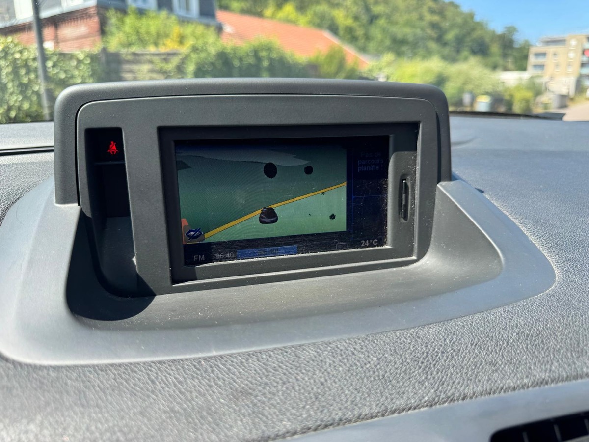 RENAULT Megane 3 2.0 i 16V CVT-BVA 140 Privilège - boite automatique - Garantie