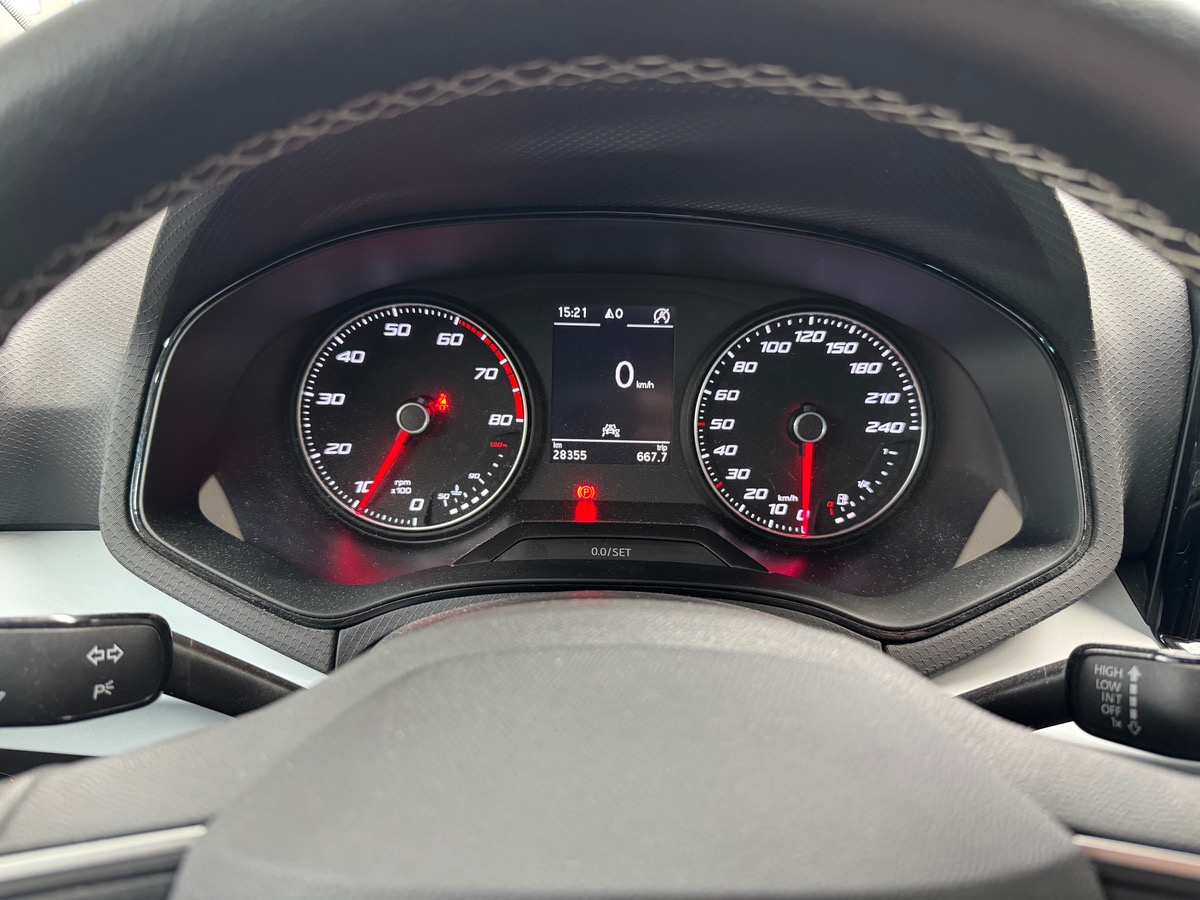 Seat Ibiza 1.0 ECOTSI 95CV URBAN 1ERE MAIN/CARPLAY F
