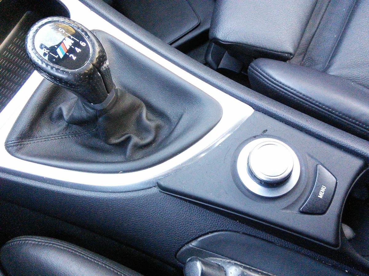 Bmw Série 1 Coupé 135i 3.0 i 24V 306 Pack M - HIStorique entretien et revision faite
