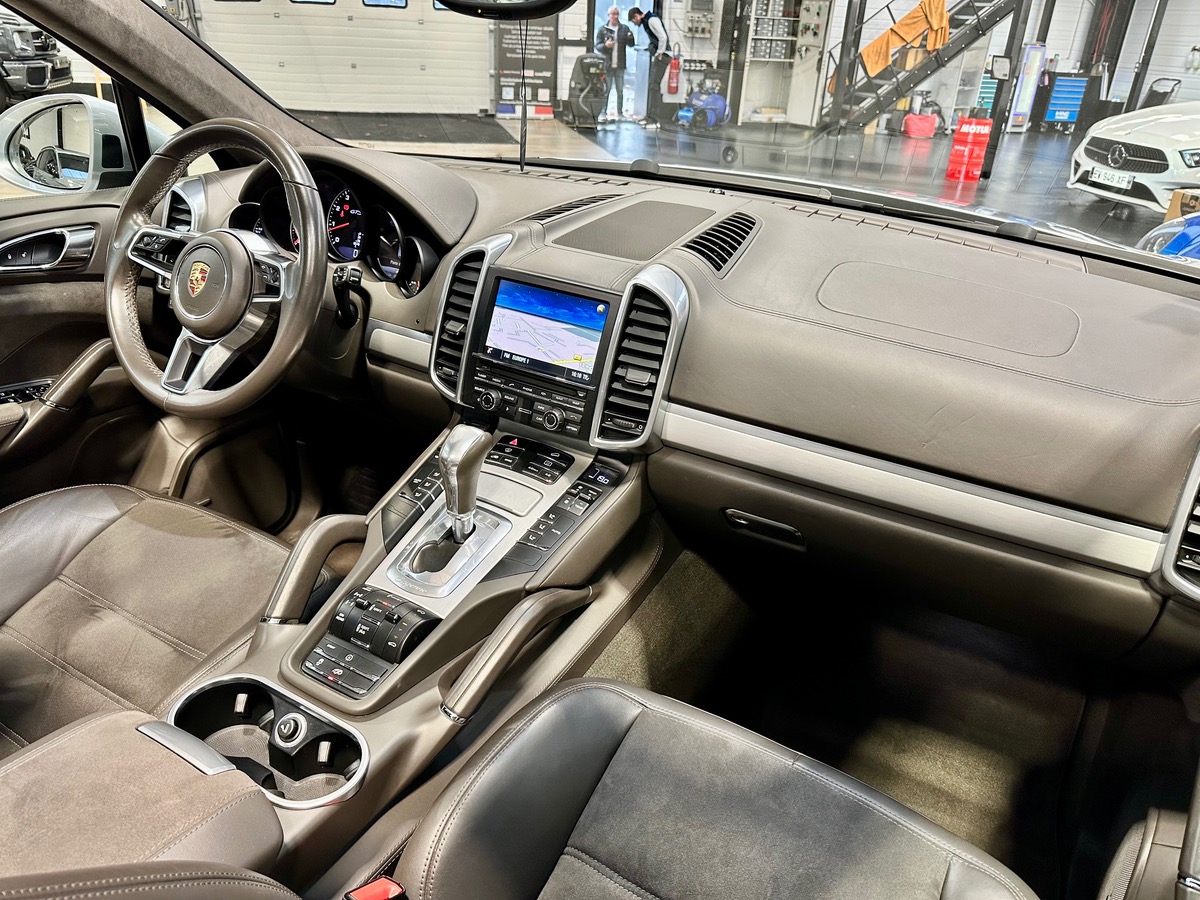Porsche Cayenne II (2) GTS 3.6 440 Tiptronic 8 Français i
