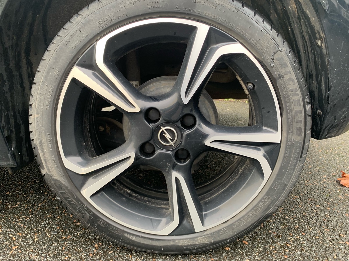 Opel Corsa 100 ch | Elegance business | Caméra recul | Contrôle des angles morts | GPS | Phares LED