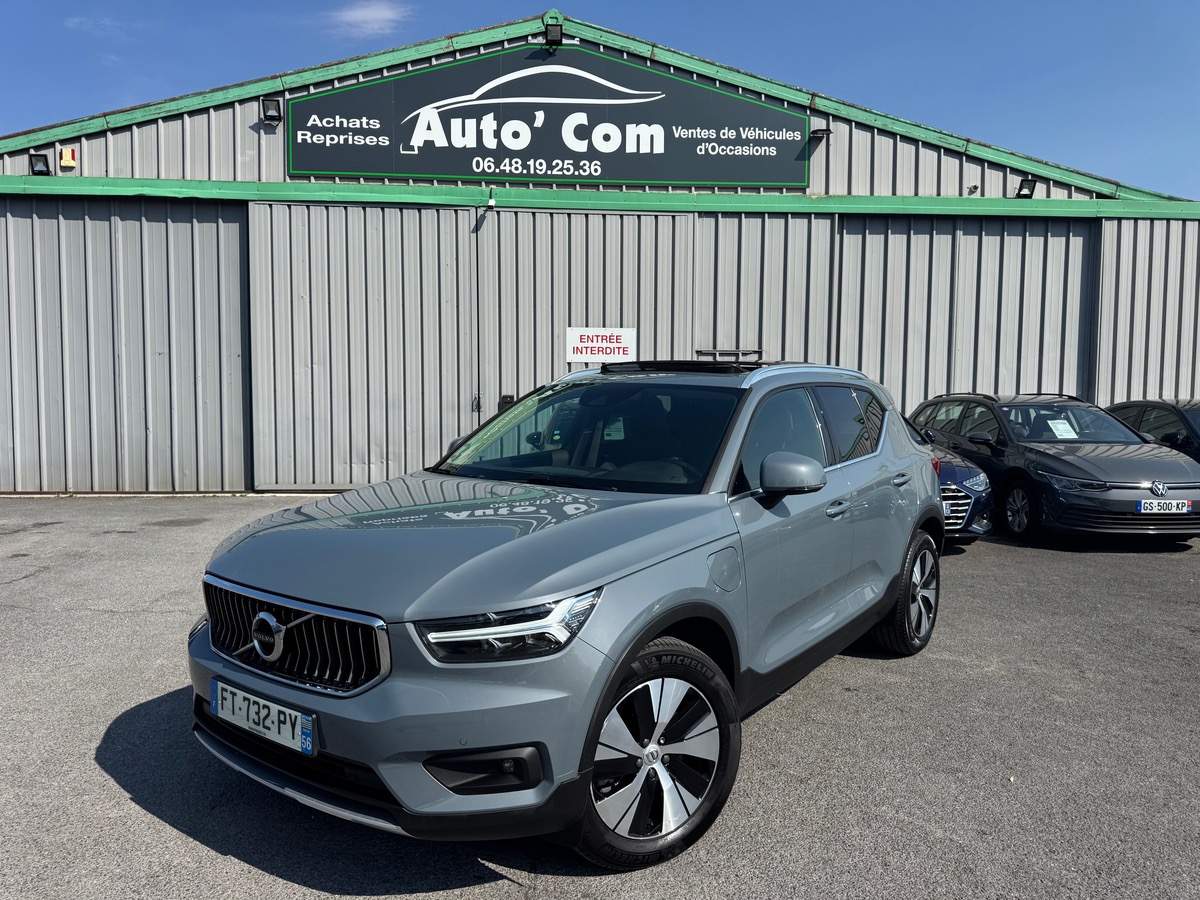 Volvo XC40 T5 180 + 82ch MOMENTUM PLUG-IN HYBRID + TOIT OUVRANT