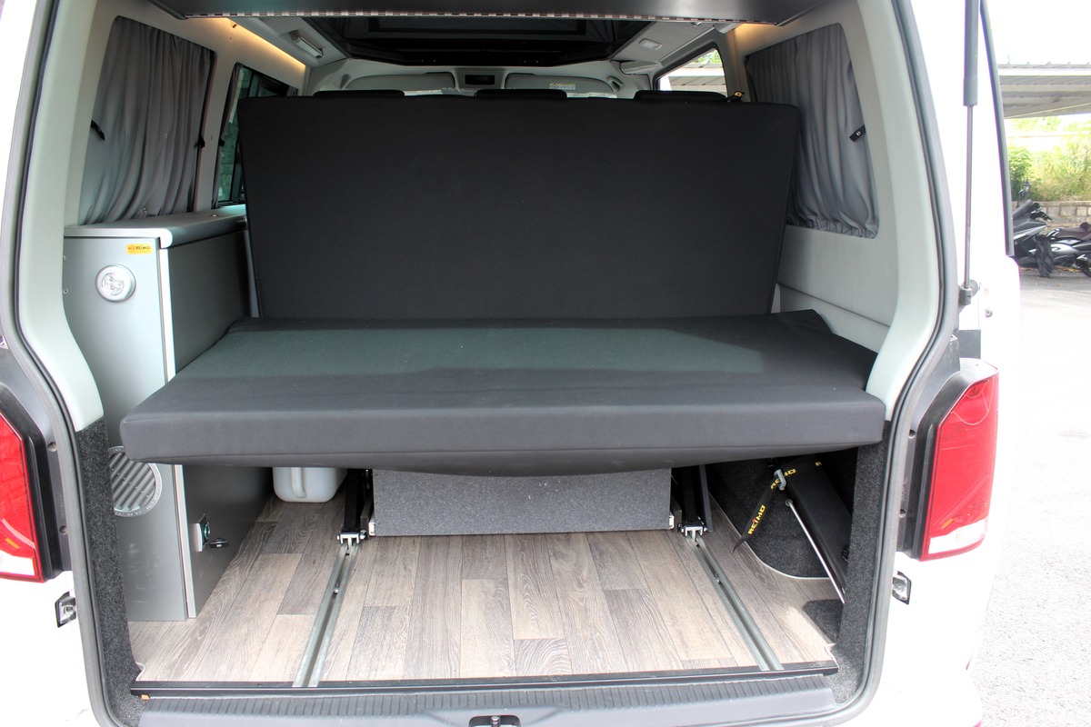 Volkswagen Transporter T6.1 TDi 150 ch DSG 7 AMENAGEMENT REIMO CITY VAN + CAMERA - CARPLAY - SOLAIRE