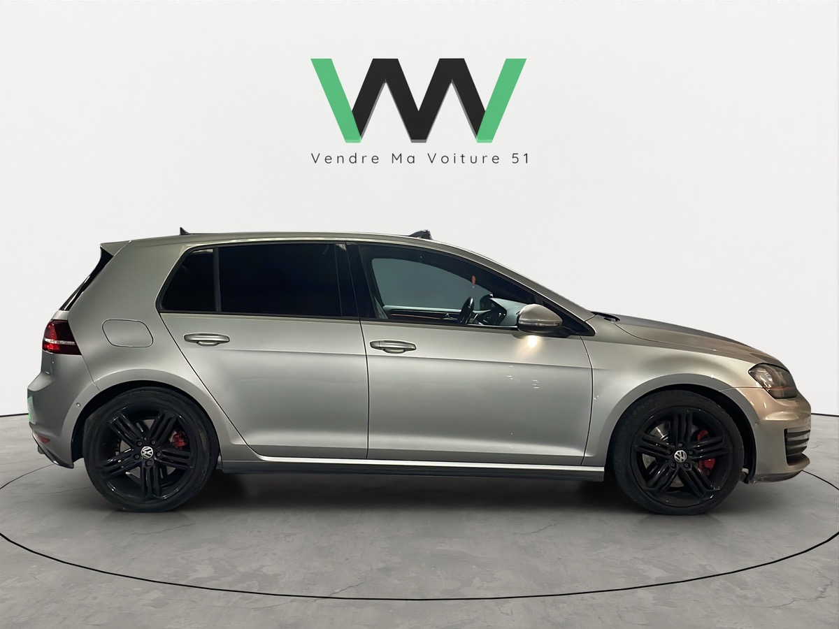 Volkswagen Golf GTI 230