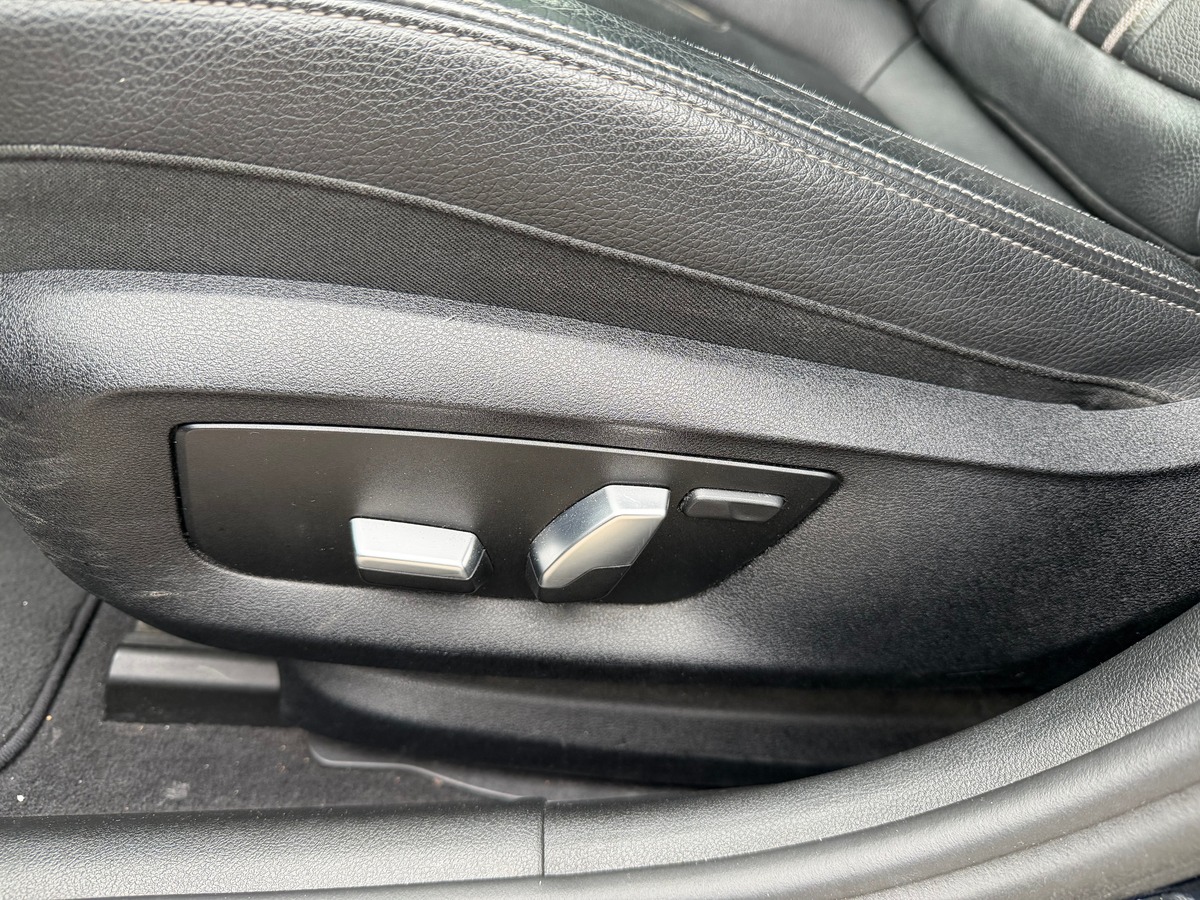 Bmw Série 5 G30 520D xDrive 190 ch BVA 8 M Sport Harman Kardon / Toit ouvrant / Caméra 360°