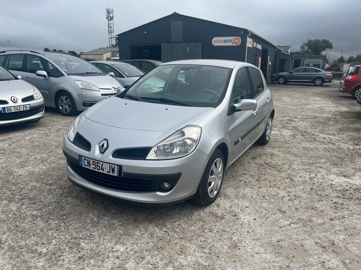 RENAULT Clio 1.5 dci