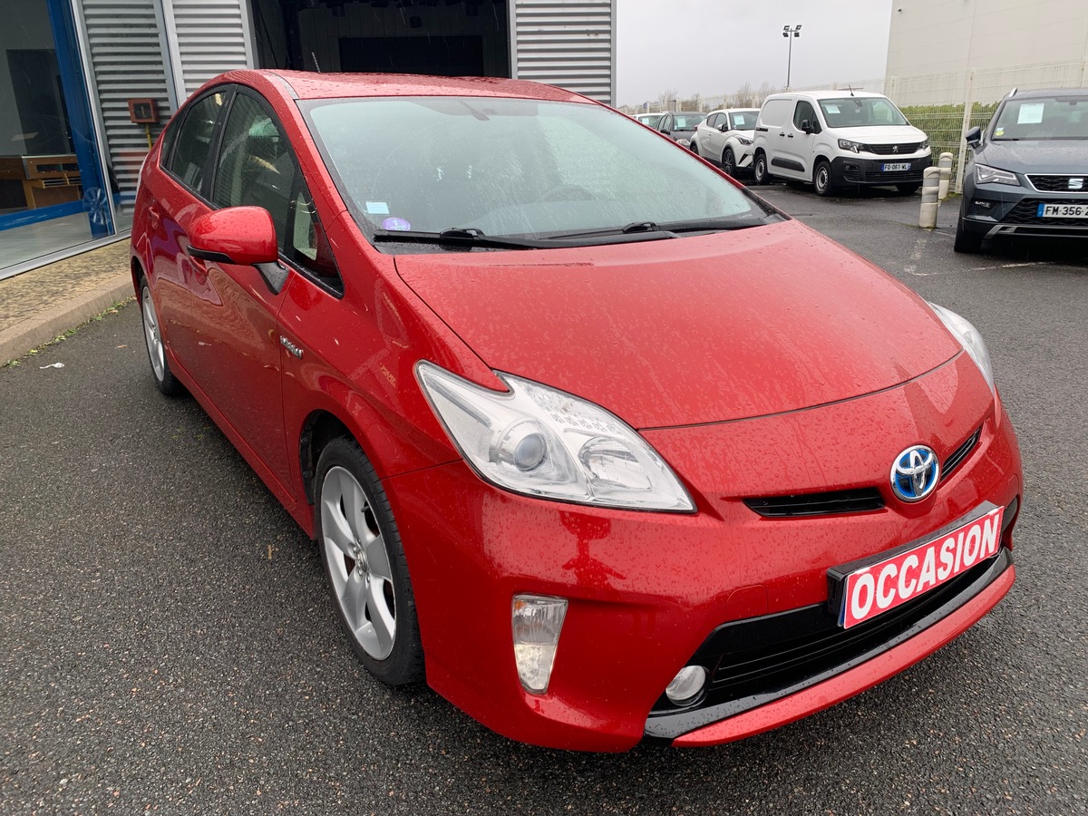 Toyota Prius 136 ch | Dynamic | Caméra de recul | Régulateur de vitesse | Climatisation