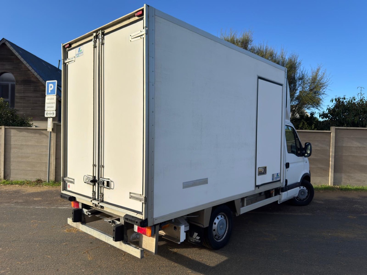 RENAULT Master 2.5 DCI 115 ch Frigorifique